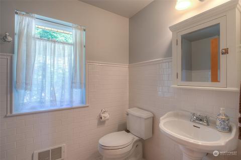 330 Cascade Way, Eastsound, WA 98245 photo 25