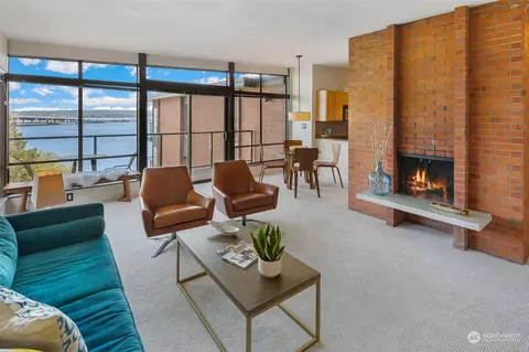 2360 43rd Ave E #402, Seattle, WA 98112