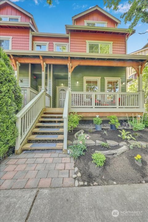 8069 165th Ave NE, Redmond, WA 98052