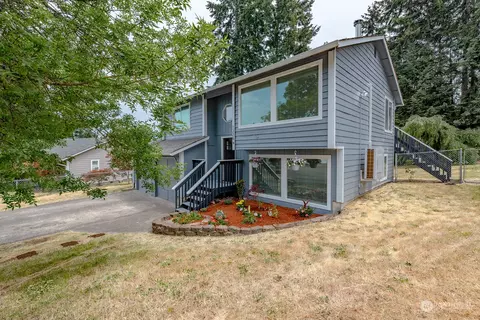 1326 Clover Loop SE, Olympia, WA 98513