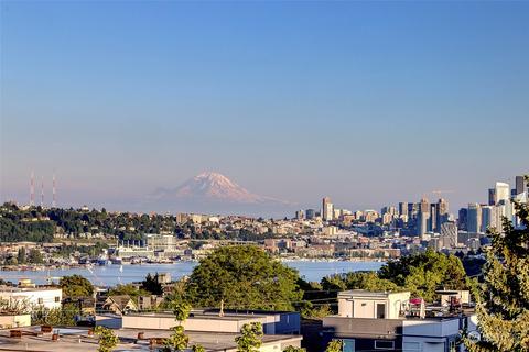 4315 Evanston Ave N, Seattle, WA 98103