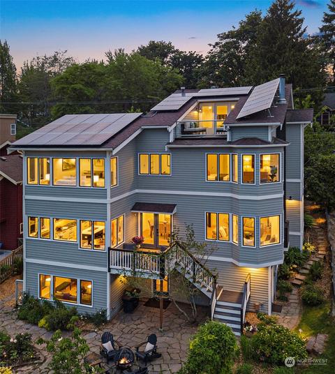 416 24th Ave E, Seattle, WA 98112