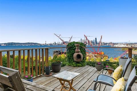 2270 Lotus Ave SW, Seattle, WA 98126