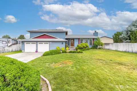 2404 Towhee Ln, West Richland, WA 99353