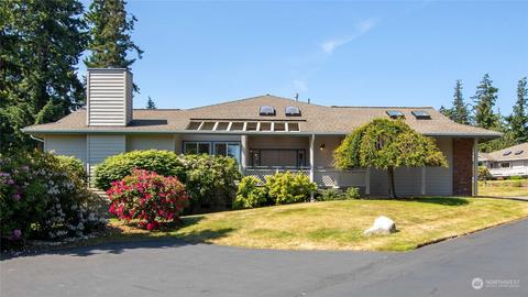2415 Creekside Ln, Anacortes, WA 98221