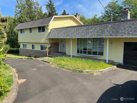 261 Holly Ln, Cosmopolis, WA 98537