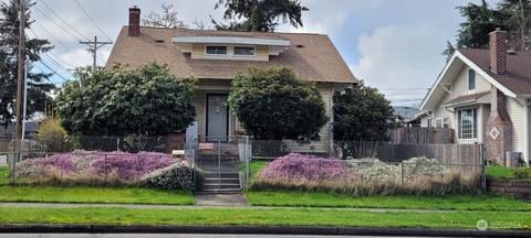 702 S 48th St, Tacoma, WA 98408