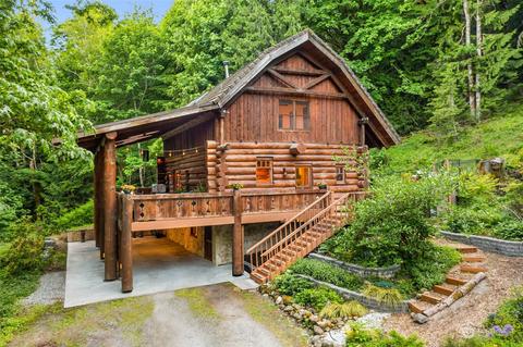5931 290th Ave SE, Issaquah, WA 98027