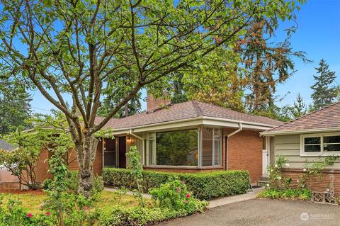17512 Fremont Ave N, Shoreline, WA 98133