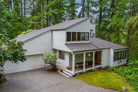7126 Foothill Loop SW, Olympia, WA 98512