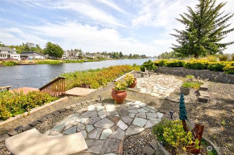 390 Eagle Nest Ct SE, Ocean Shores, WA 98569