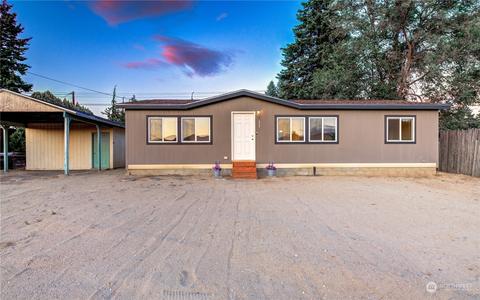 479 N Kent Ter, East Wenatchee, WA 98802