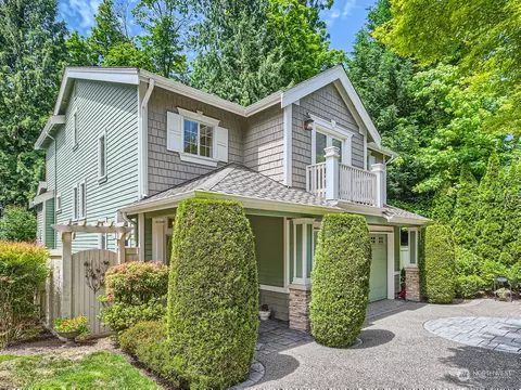 7109 117th Pl NE, Kirkland, WA 98033