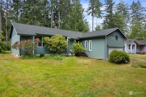 81 E Merioneth Rd, Shelton, WA 98584