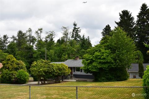 13044 8th Ave S, Burien, WA 98168