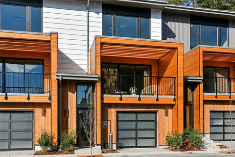 730 Hanami Ln NE, Bainbridge Island, WA 98110