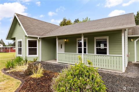957 Donald Ave, Oak Harbor, WA 98277