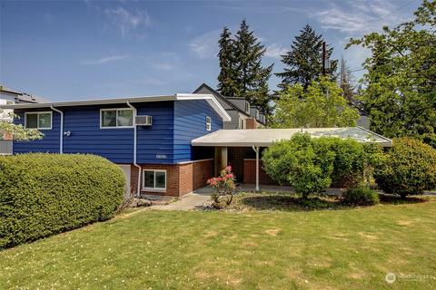 14606 Corliss Ave N, Shoreline, WA 98133