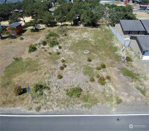 34901 I St, Ocean Park, WA 98640