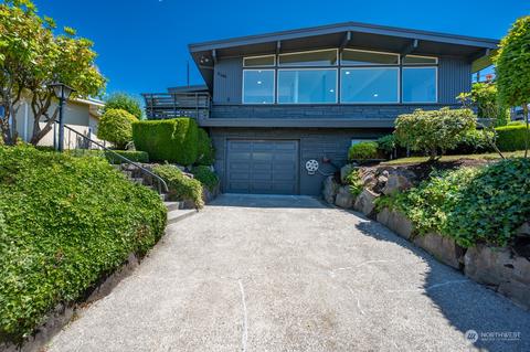 8746 22nd Ave NW, Seattle, WA 98117