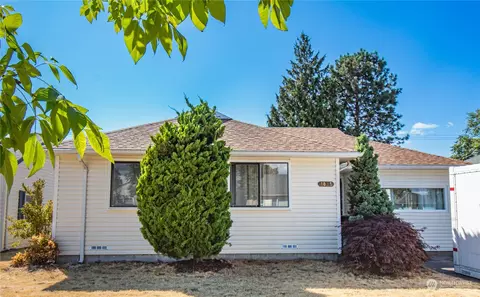 1035 19th Ave, Longview, WA 98632