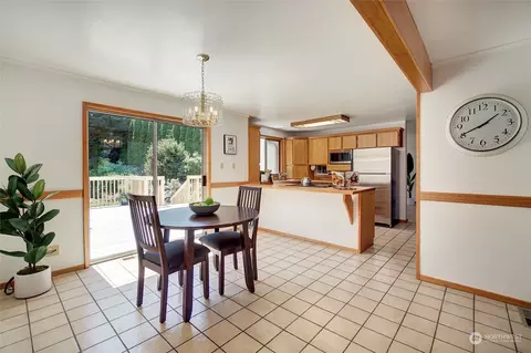 8500 Talbot Rd, Edmonds, WA 98026 photo 3