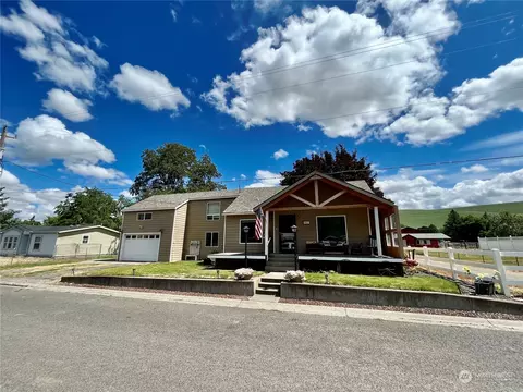 1417 S Second St, Dayton, WA 99328