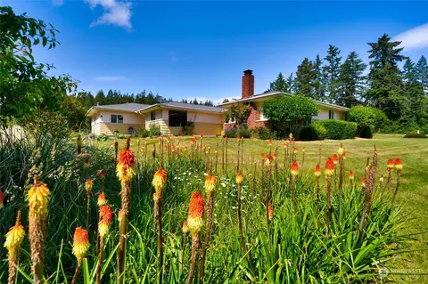 2187 Reservation Rd, Oak Harbor, WA 98277
