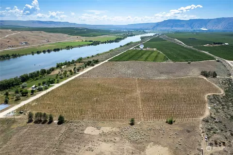 315 Monse River Rd, Brewster, WA 98812