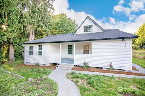 422 Larue St NE, Castle Rock, WA 98611