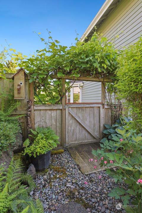 47 Chapman Loop, Steilacoom, WA 98388 photo 32