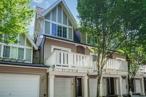 18247 NE 96th Way #102, Redmond, WA 98052