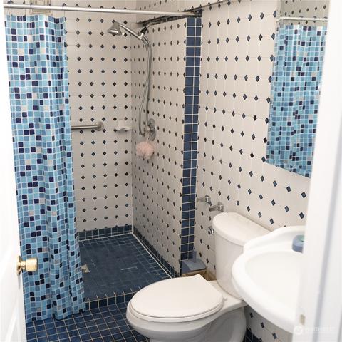 Undisclosed, Bothell, WA 98012 photo 24