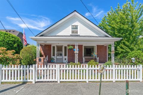 5207 Greenwood Ave N, Seattle, WA 98103