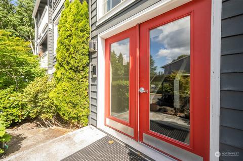 23410 18th Ave S #C102, Des Moines, WA 98198