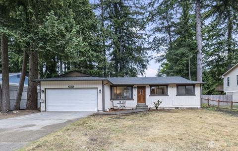 3217 SE Devonshire Pl, Port Orchard, WA 98366
