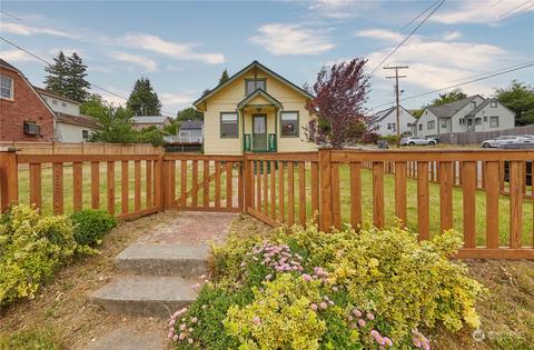 1149 Hewitt Ave, Bremerton, WA 98337