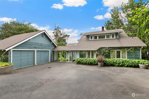 2039 E Bay Dr NE, Olympia, WA 98506