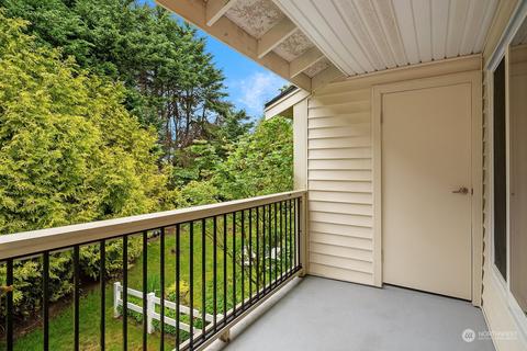 12404 E Gibson Rd #B201, Everett, WA 98204 photo 11