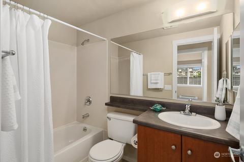 12404 E Gibson Rd #B201, Everett, WA 98204 photo 16