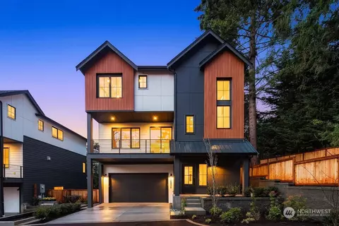 10536 SE 10th Ln, Bellevue, WA 98004