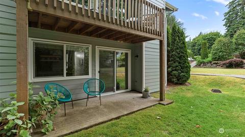 2969 SE Mile Hill Dr #E1, Port Orchard, WA 98366
