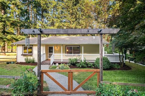 20526 94th Pl SW, Vashon, WA 98070