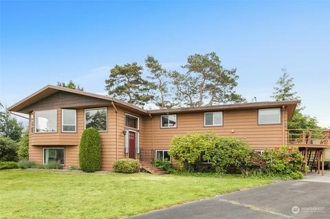 248 E Wall St, Camano Island, WA 98282
