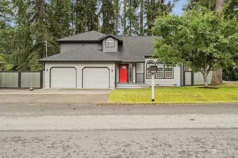 22905 SE 287th St, Maple Valley, WA 98038