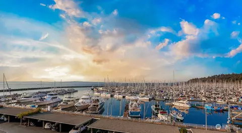 6533 Seaview Ave NW #511A, Seattle, WA 98117