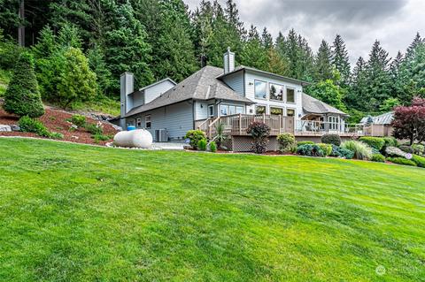 8800 175th Avenue Ct E, Bonney Lake, WA 98391