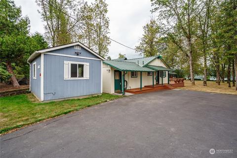406 Streeter Rd NE, Silverlake, WA 98645