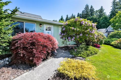 1215 227th Pl SW, Bothell, WA 98021