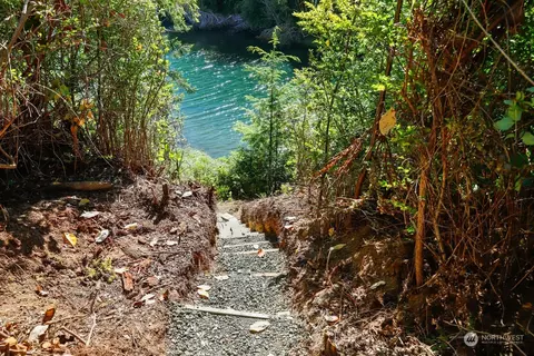 290 E Robbins Rd, Grapeview, WA 98546 photo 33